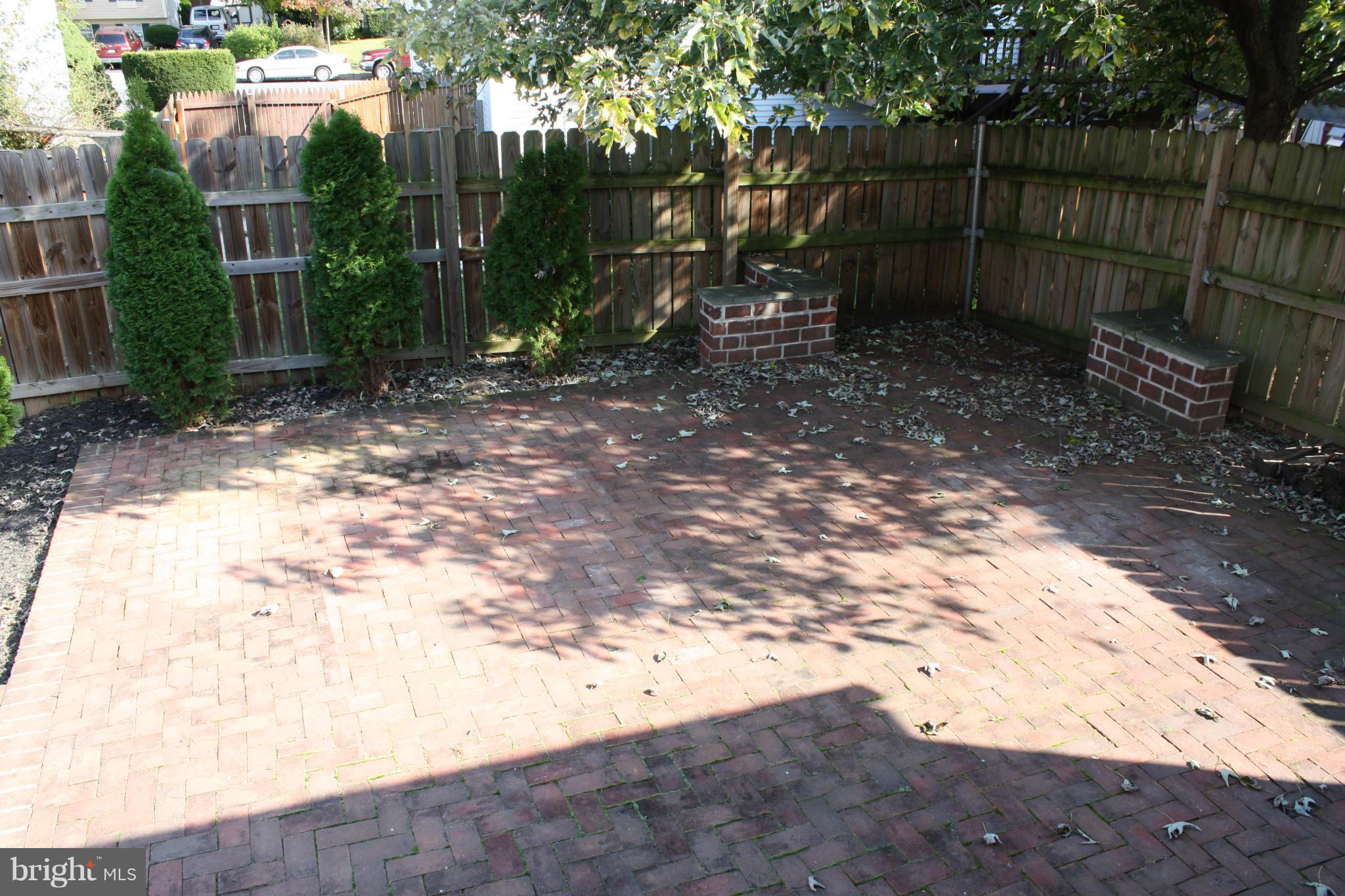 FREDERICKTOWNE VILLAGE - Residential Lease