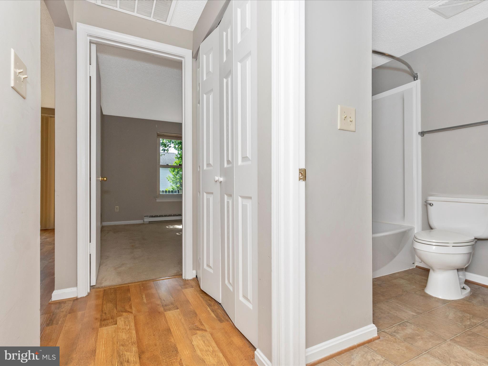 FREDERICKTOWNE VILLAGE - Residential Lease