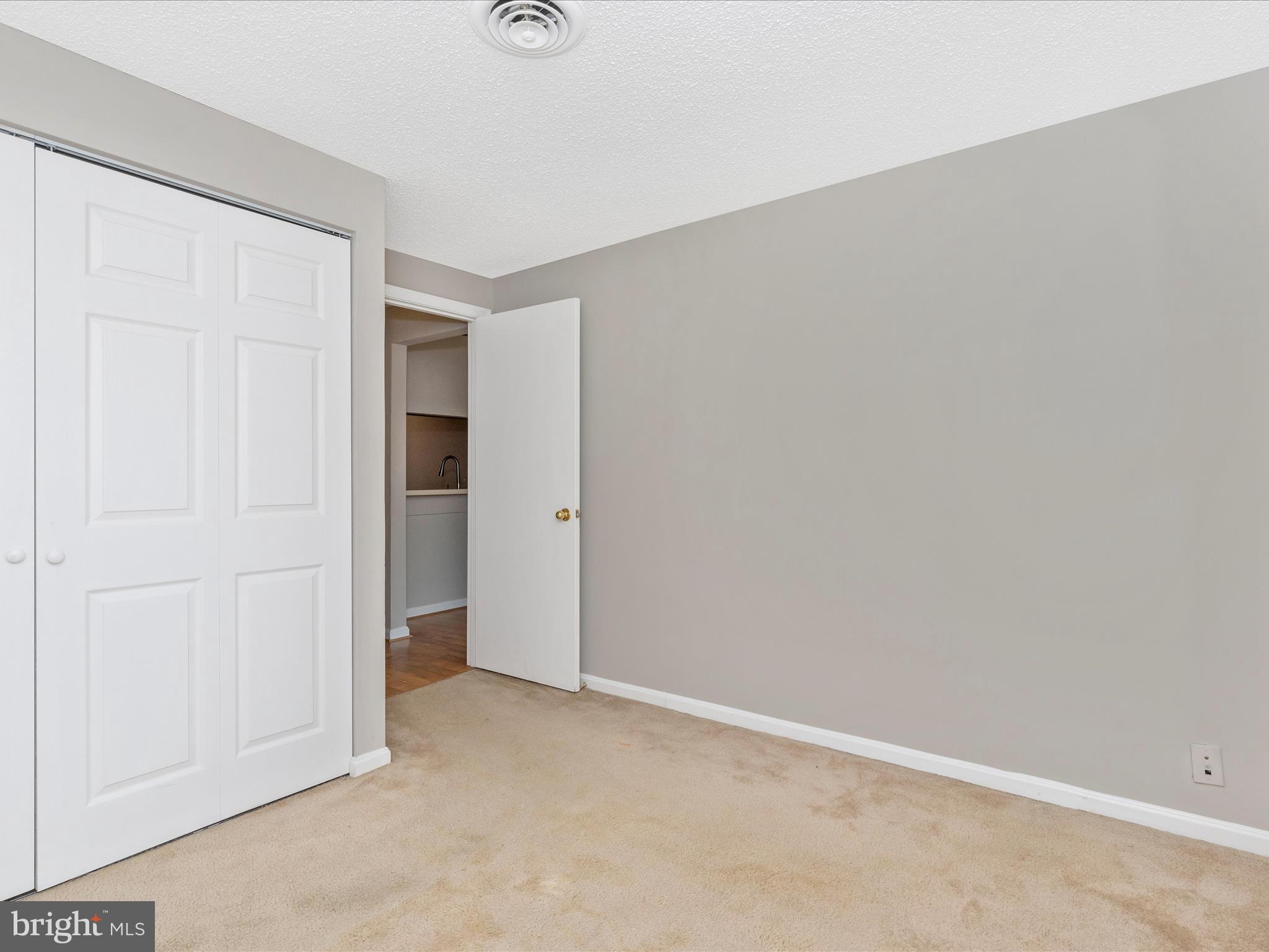 FREDERICKTOWNE VILLAGE - Residential Lease