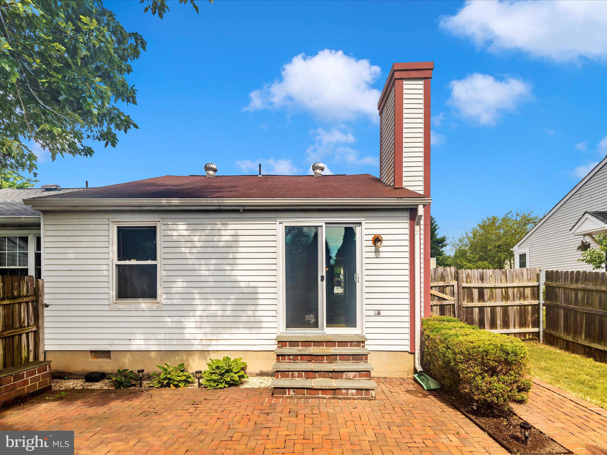 FREDERICKTOWNE VILLAGE - Residential Lease