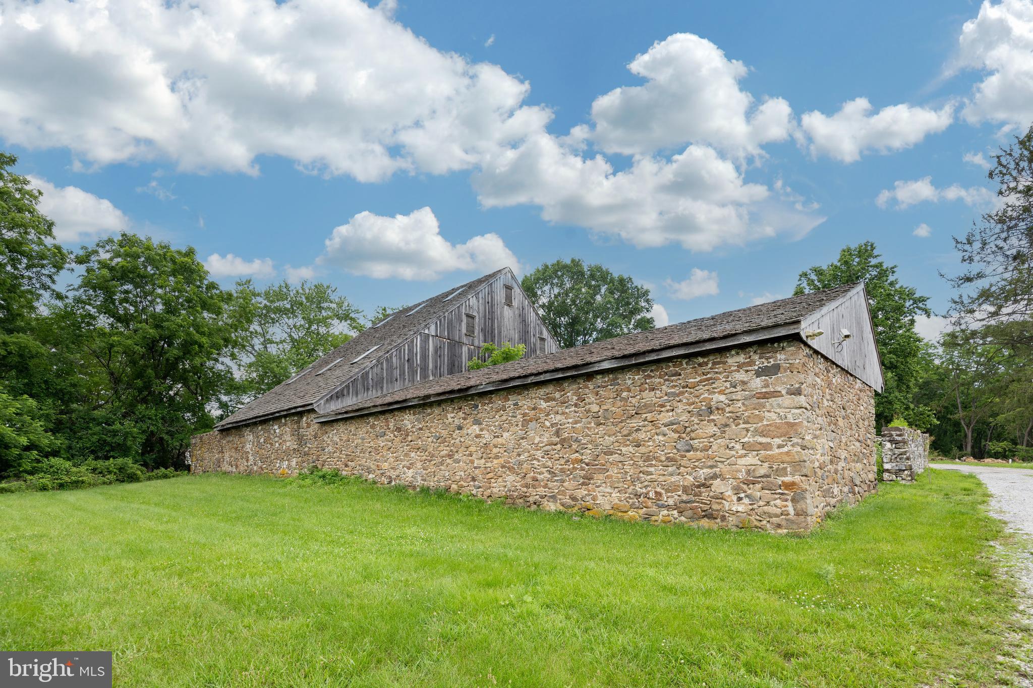 1403 TIMBER MILL RD