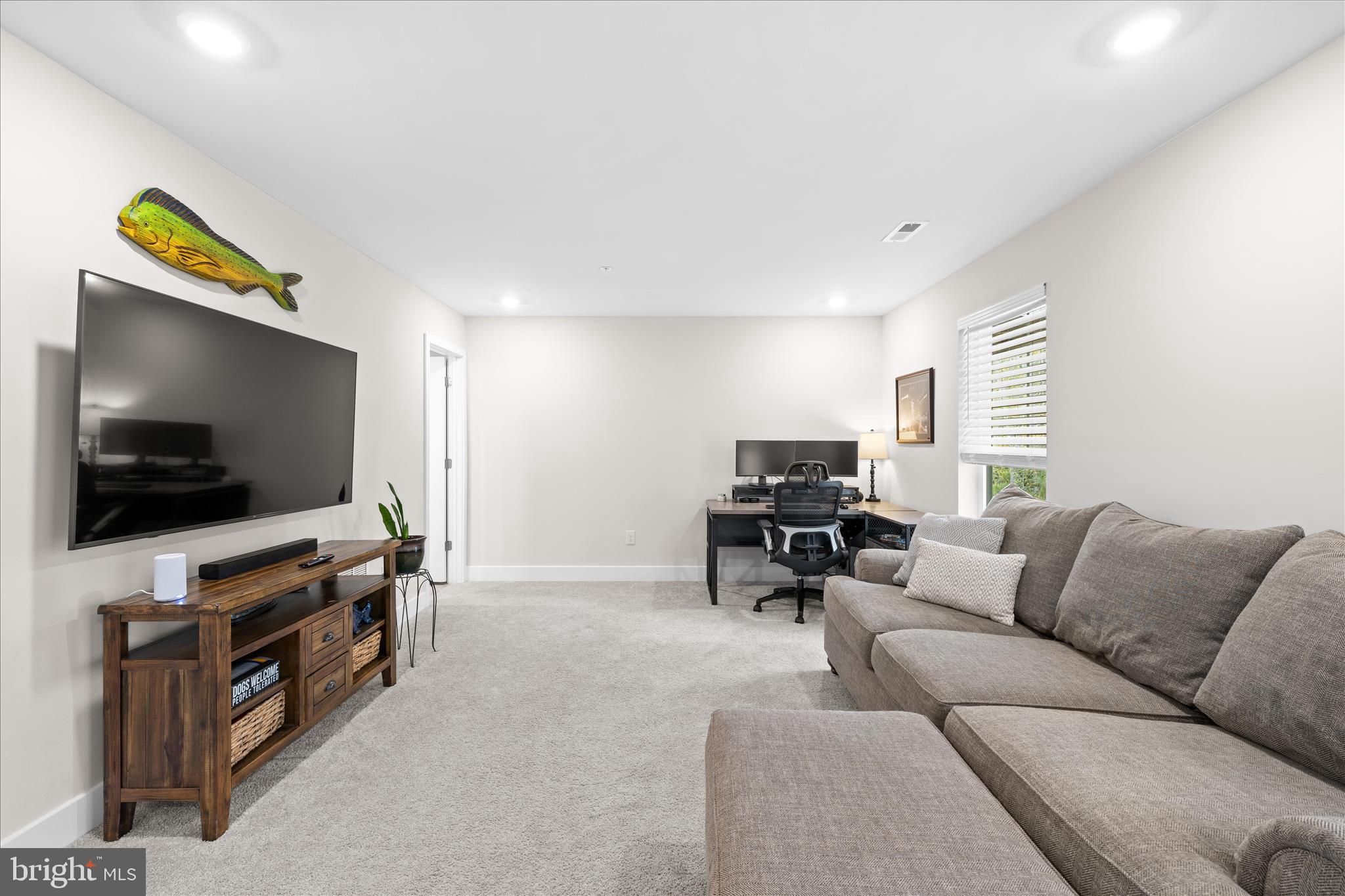 SEA OAKS VILLAGE - Residential