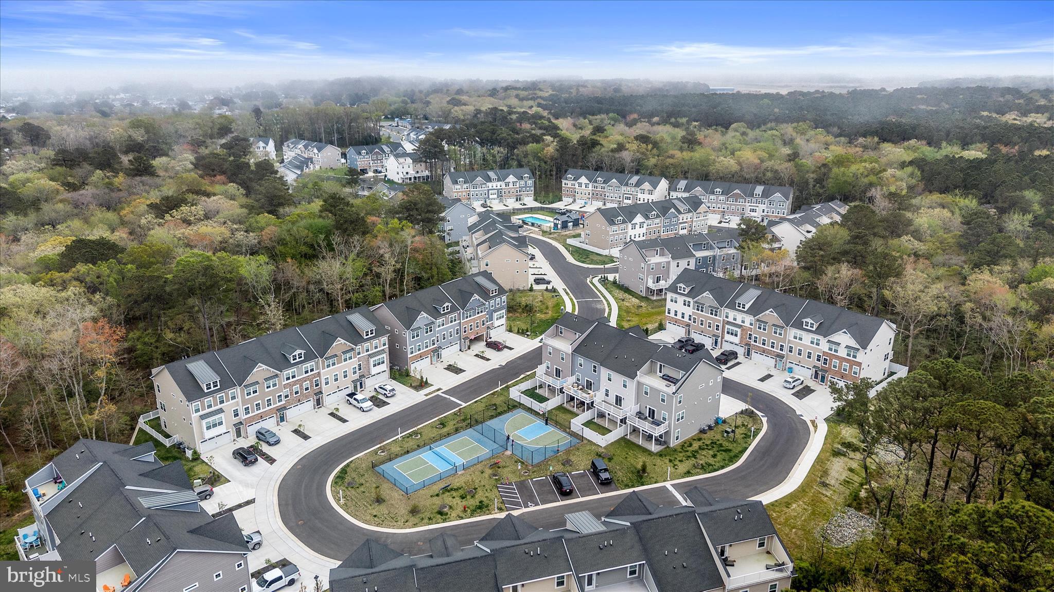 SEA OAKS VILLAGE - Residential