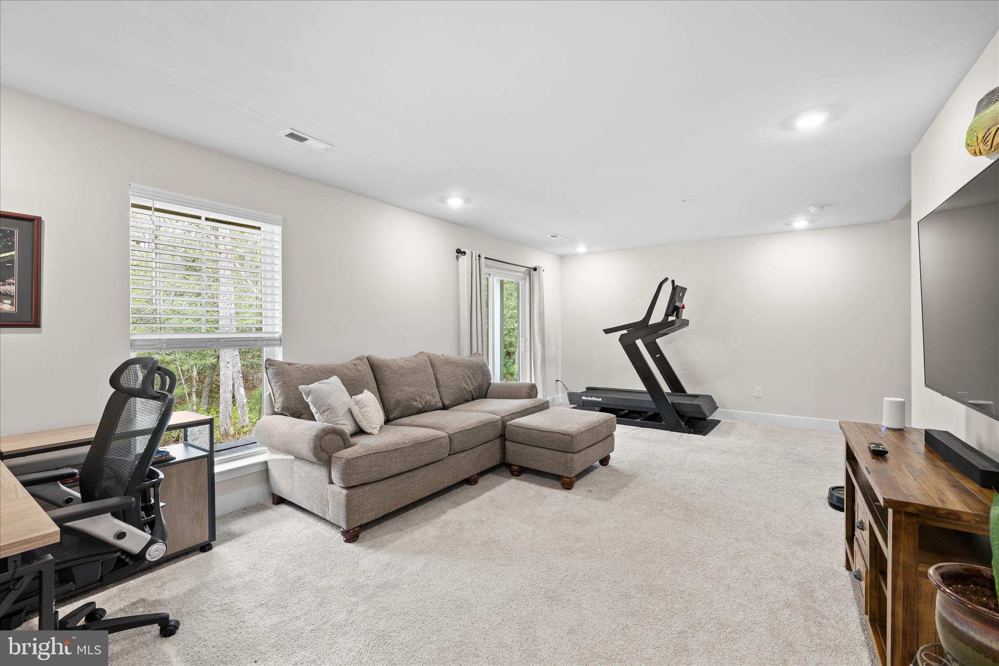 SEA OAKS VILLAGE - Residential