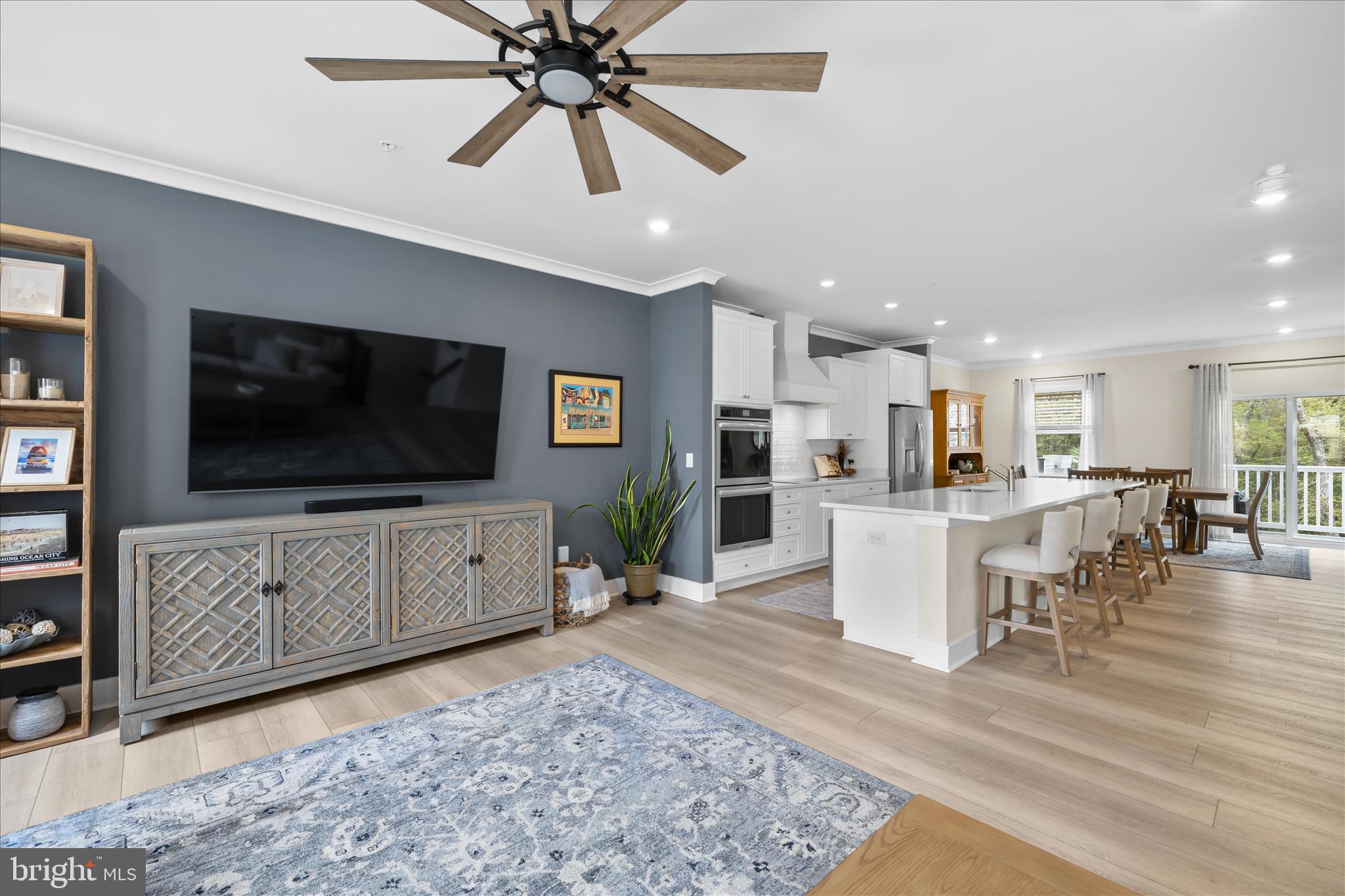 SEA OAKS VILLAGE - Residential