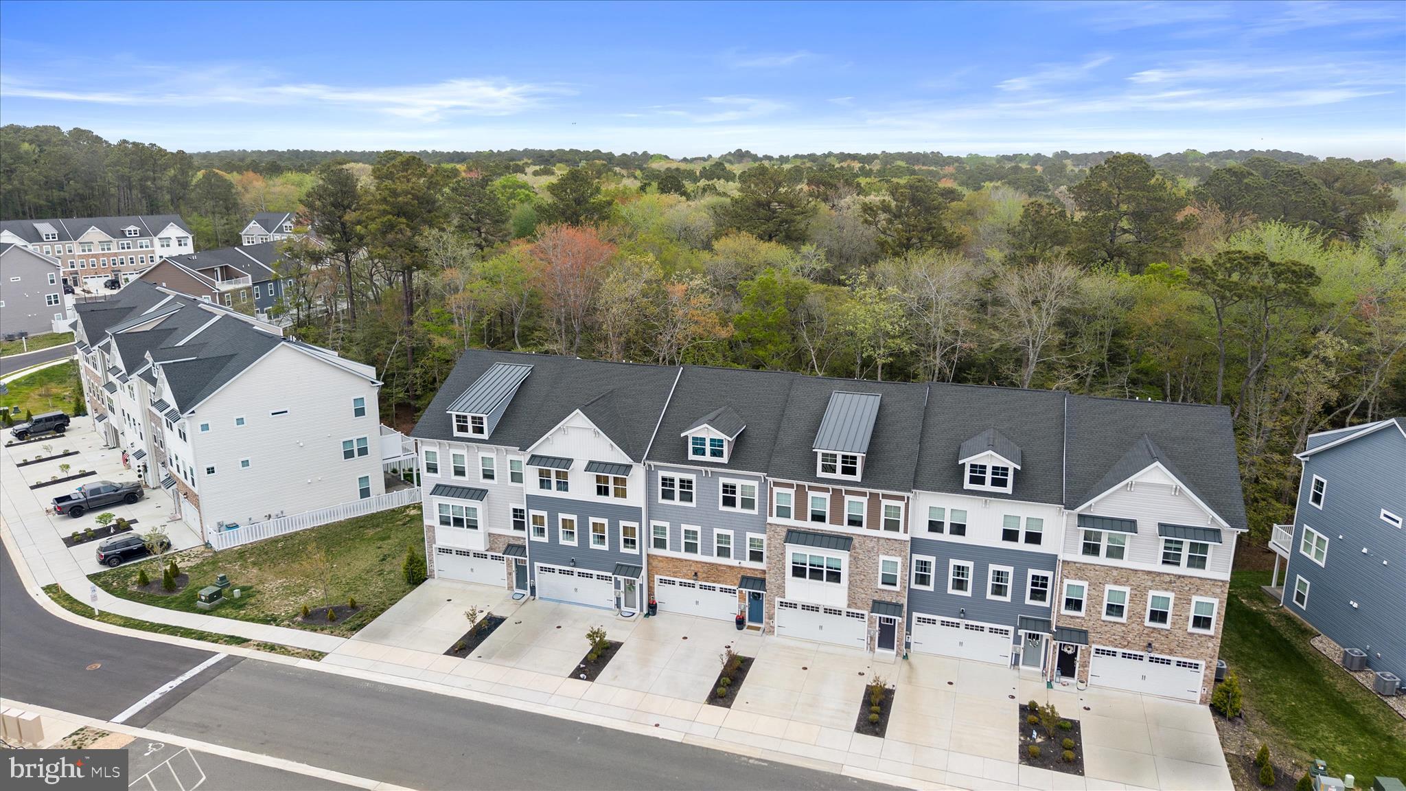 SEA OAKS VILLAGE - Residential