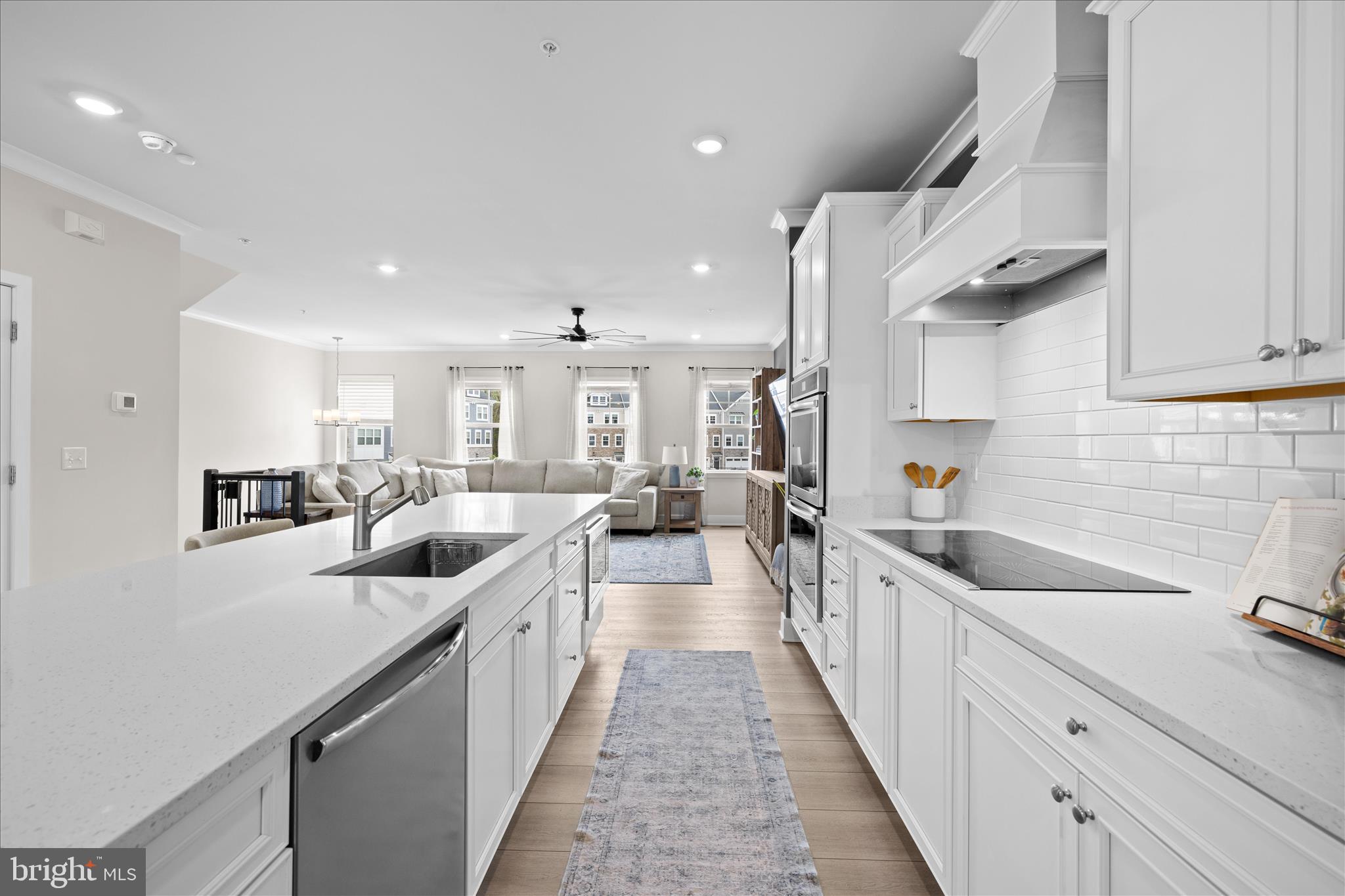 SEA OAKS VILLAGE - Residential