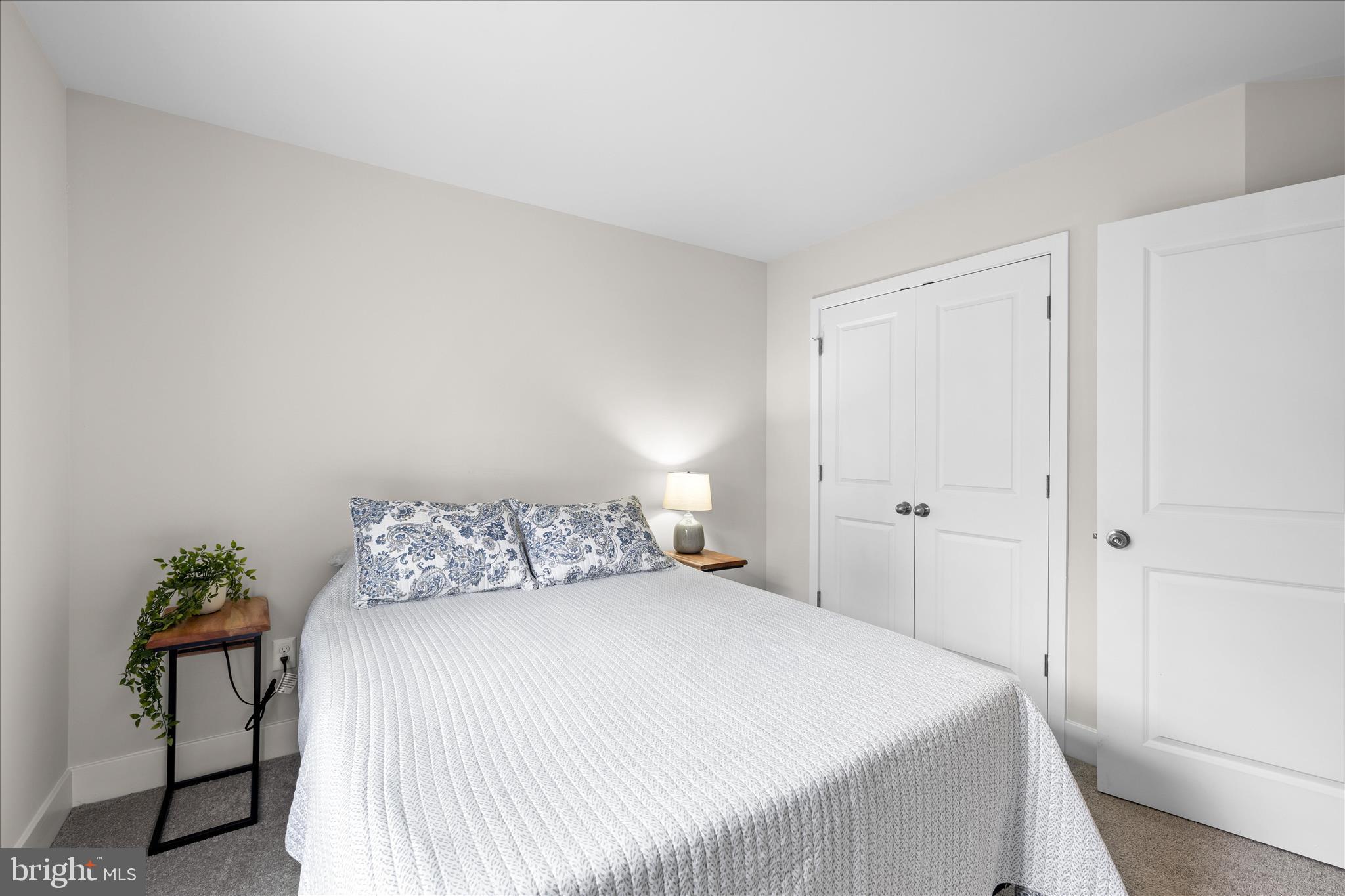 SEA OAKS VILLAGE - Residential