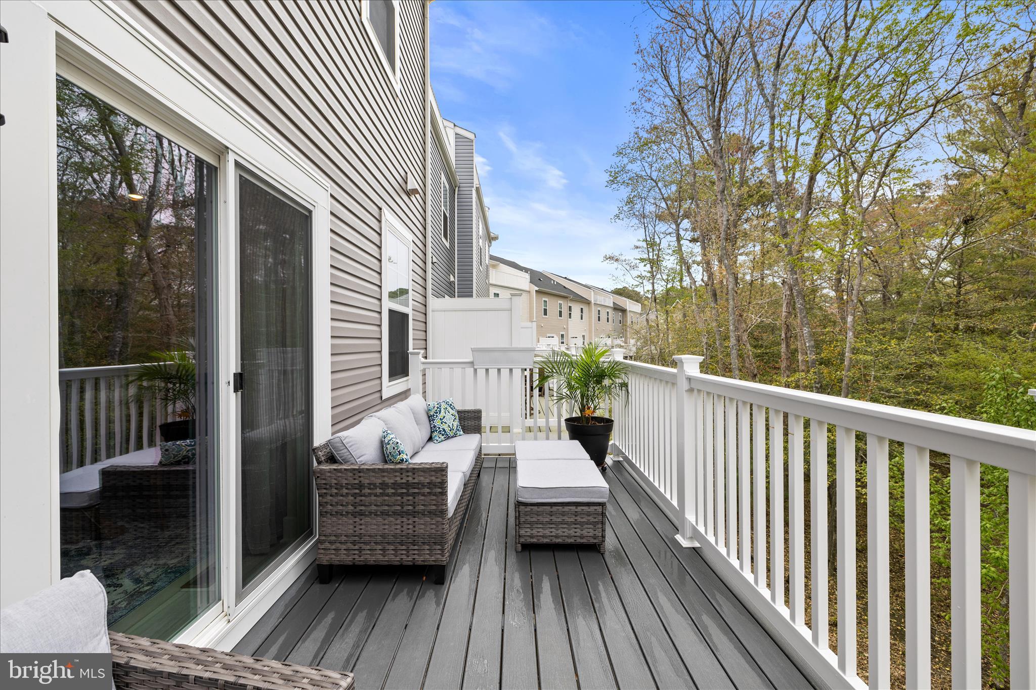 SEA OAKS VILLAGE - Residential