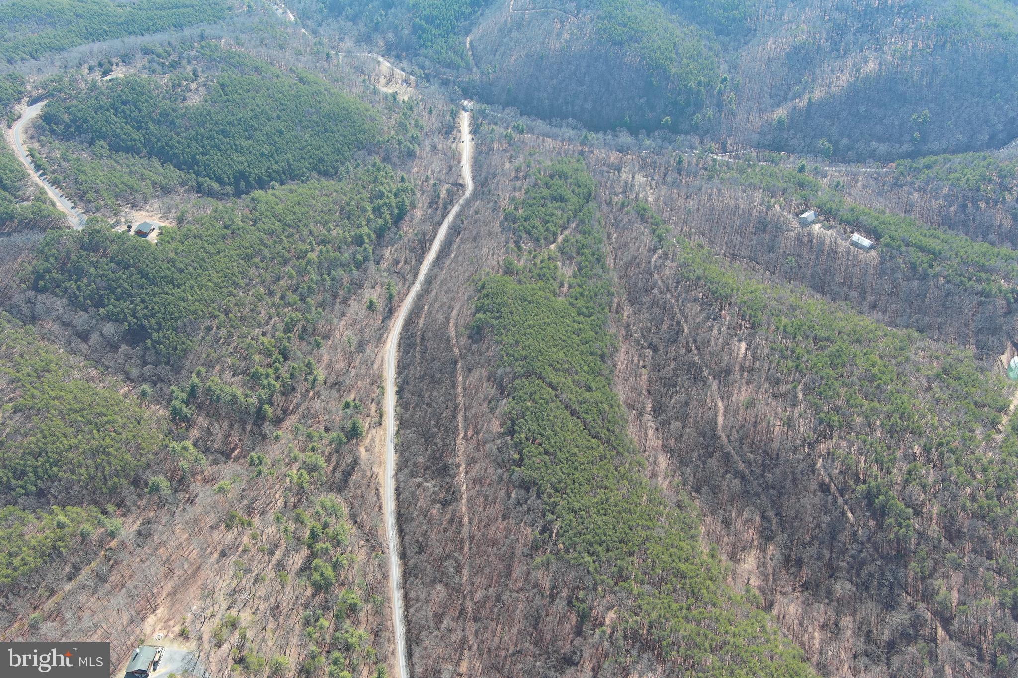 BLUFFS ON THE POTOMAC - Land