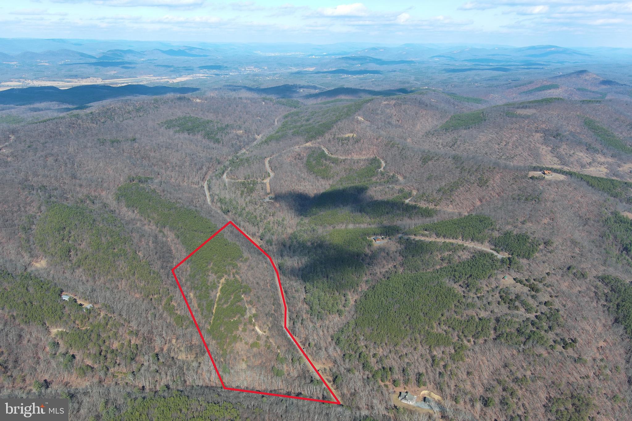 BLUFFS ON THE POTOMAC - Land