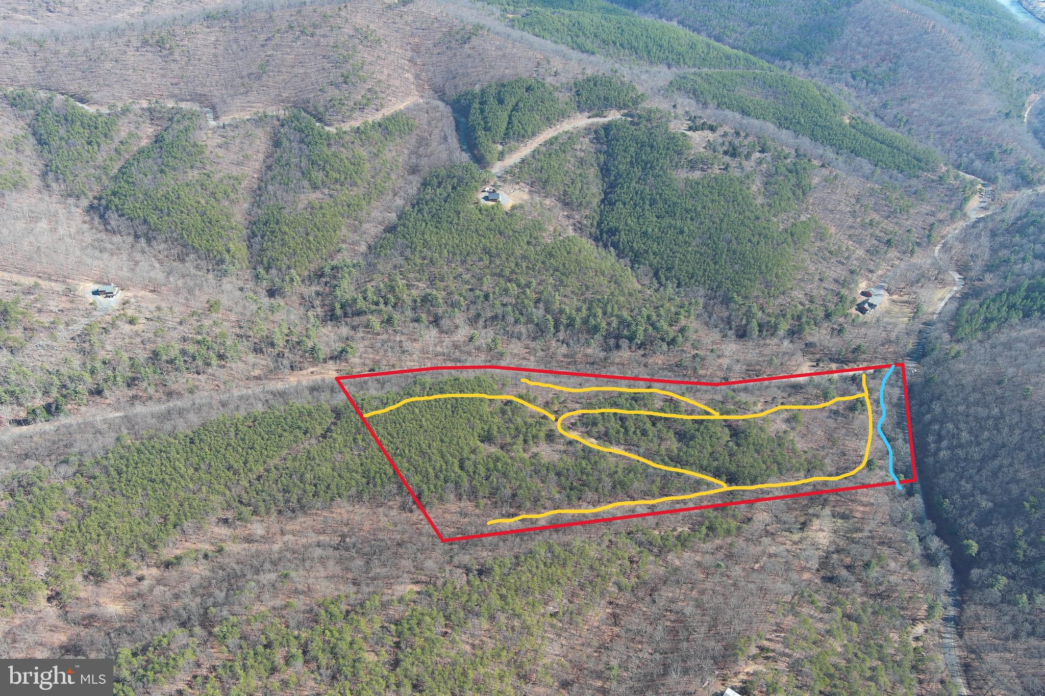 BLUFFS ON THE POTOMAC - Land