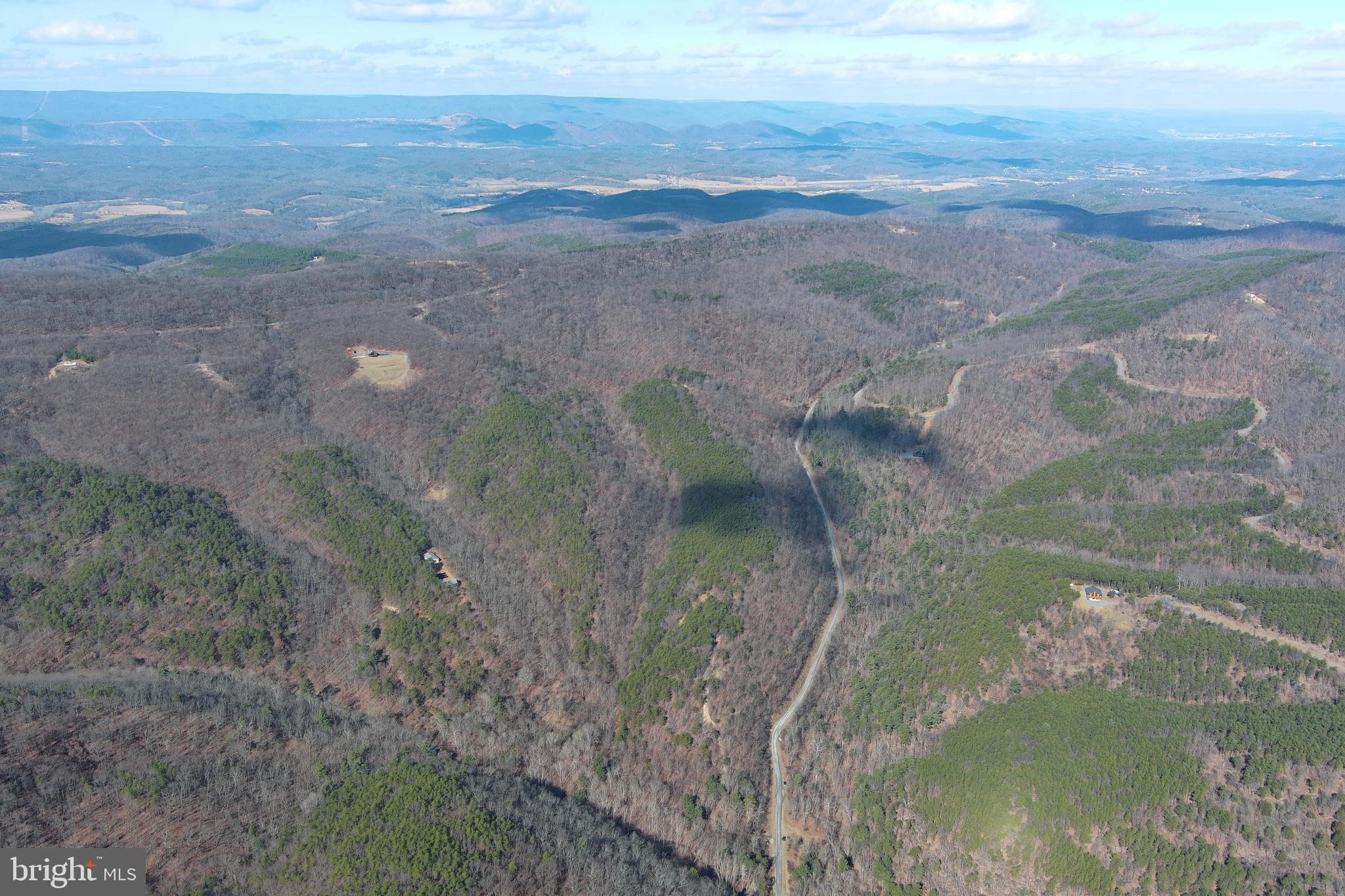 BLUFFS ON THE POTOMAC - Land