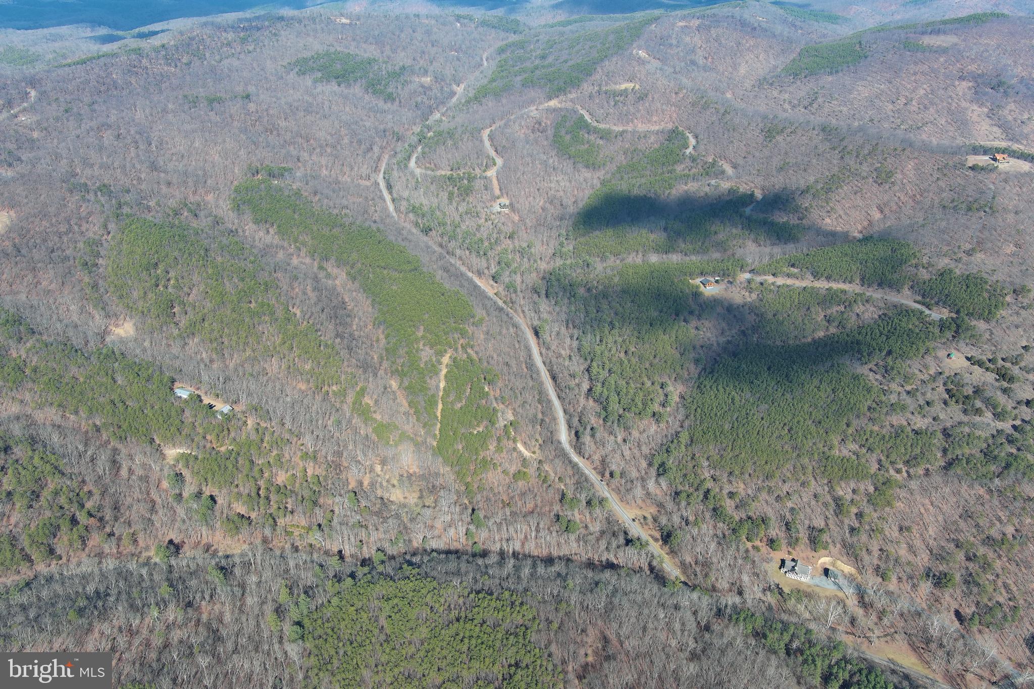 BLUFFS ON THE POTOMAC - Land