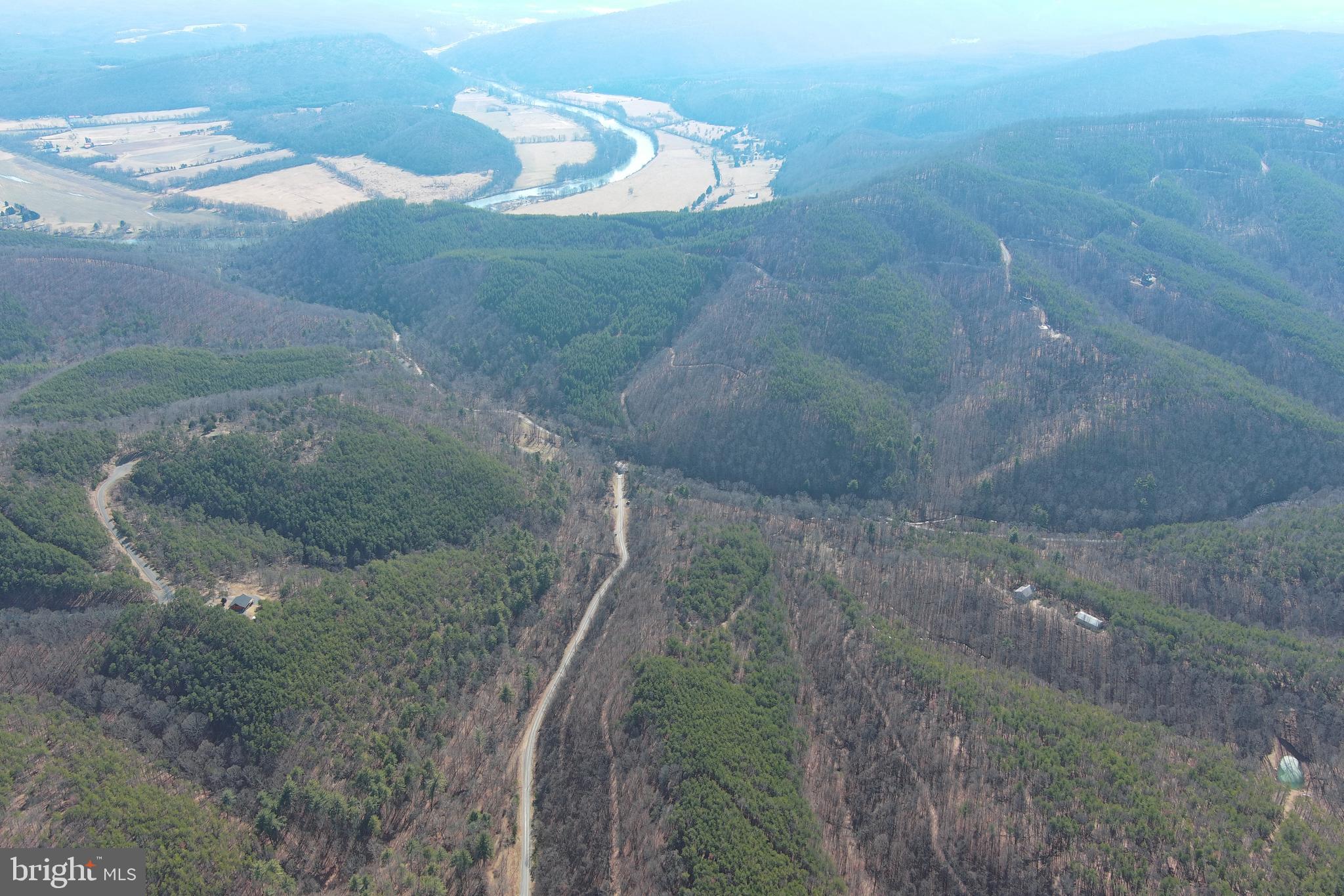 BLUFFS ON THE POTOMAC - Land