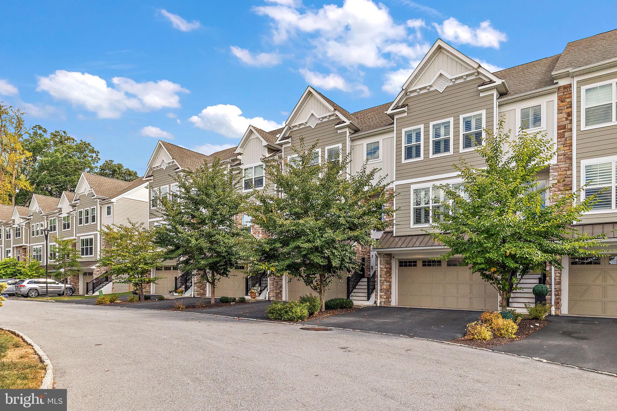 34 NEW COUNTRYSIDE DRIVE