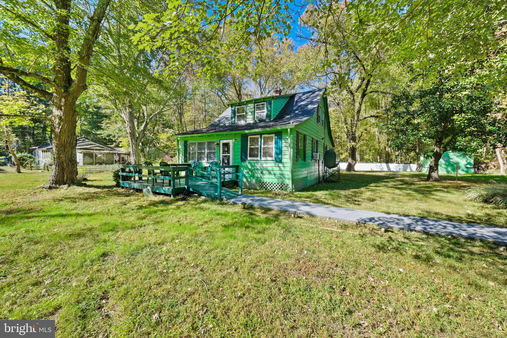 2097 COLES POINT ROAD