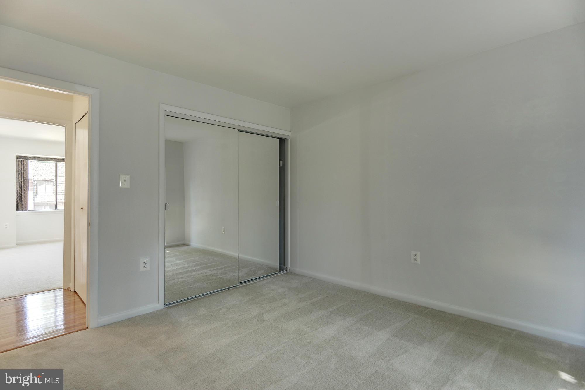 AMERICANA FAIRFAX - Residential Lease