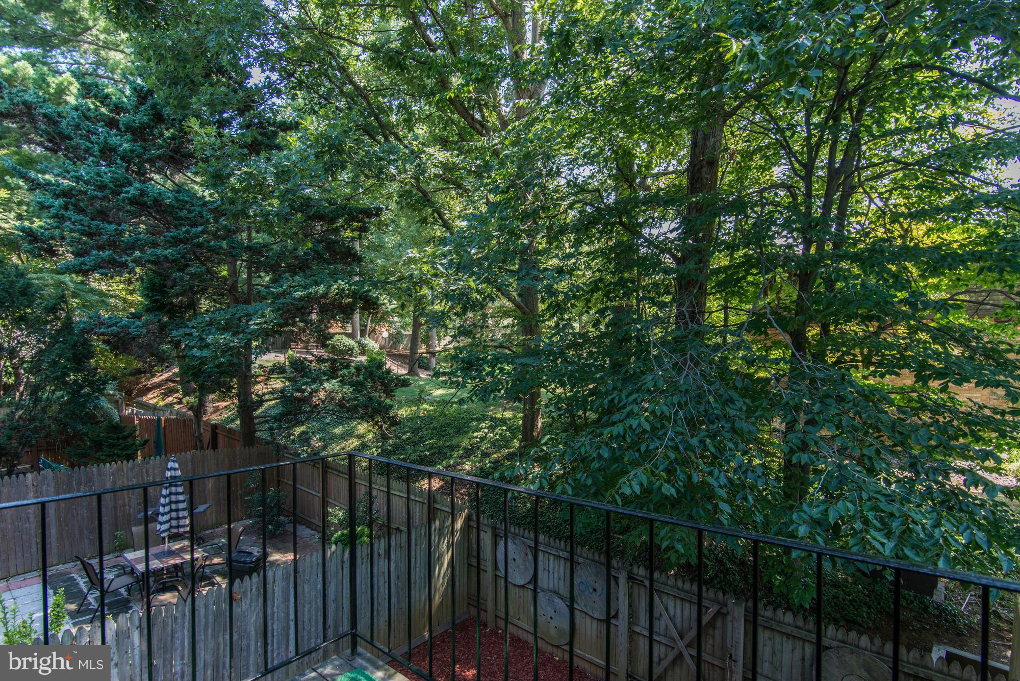 AMERICANA FAIRFAX - Residential Lease