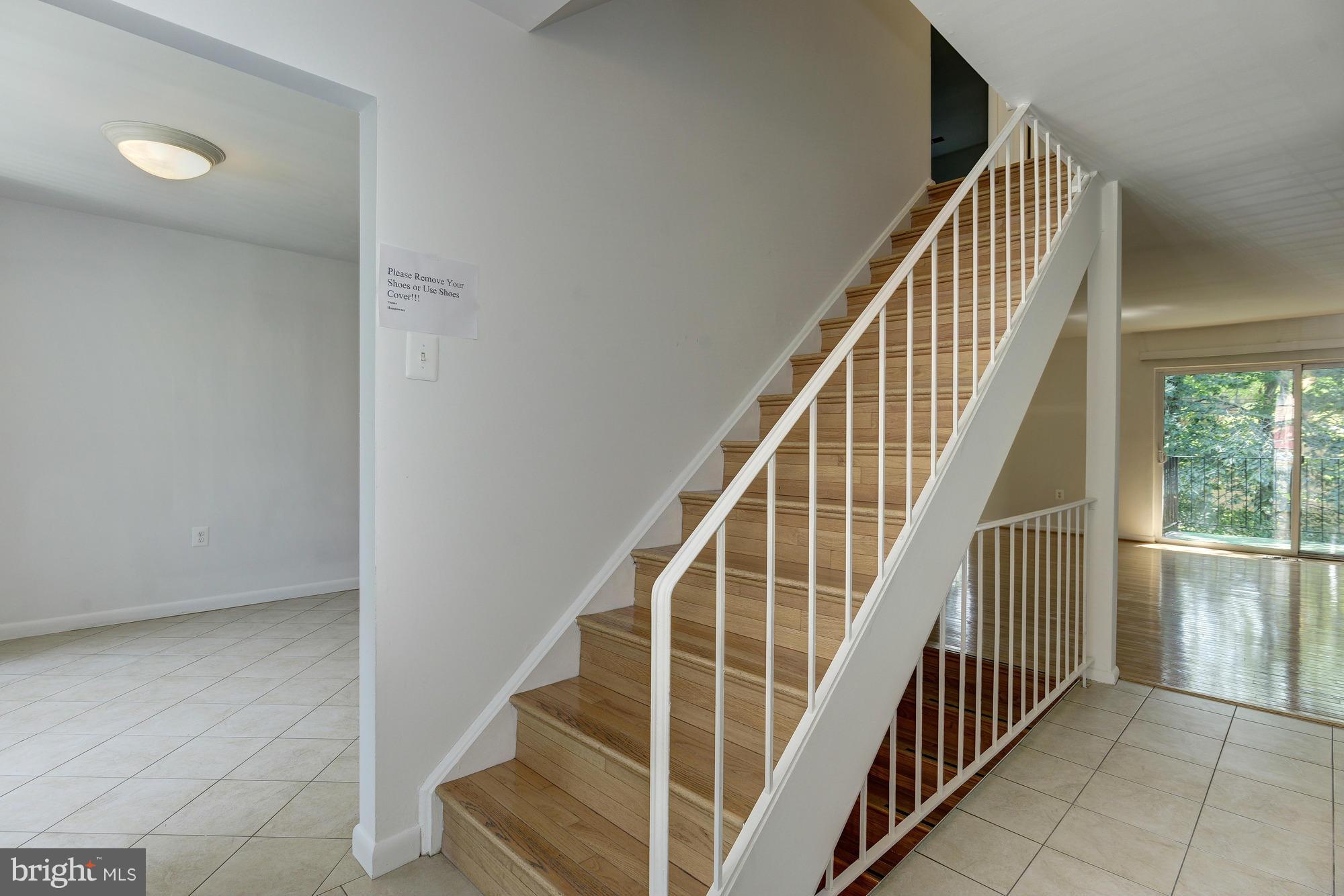 AMERICANA FAIRFAX - Residential Lease