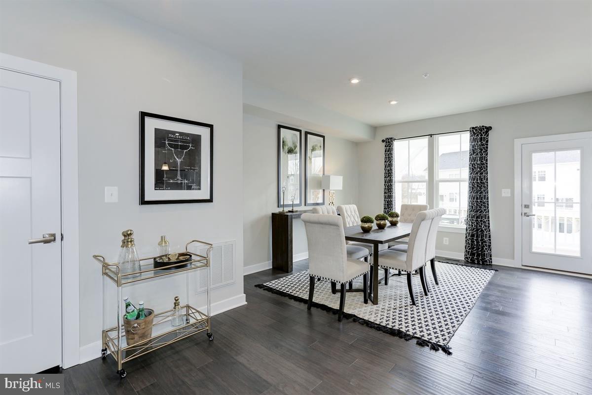 HARRINGTON TERRACE - Residential