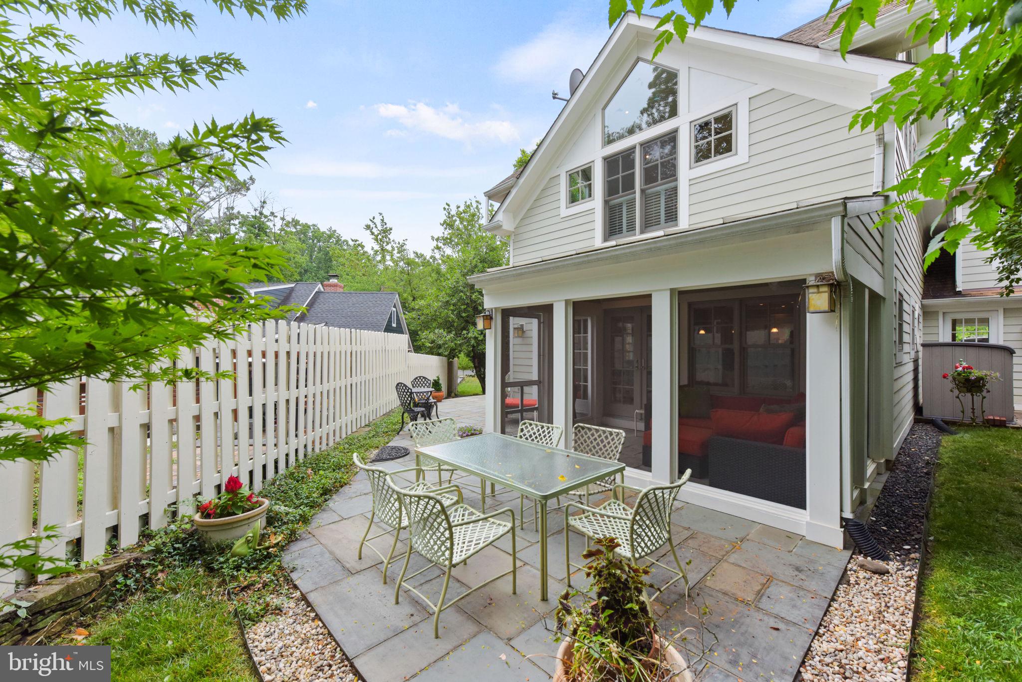 BRADDOCK HEIGHTS - Residential