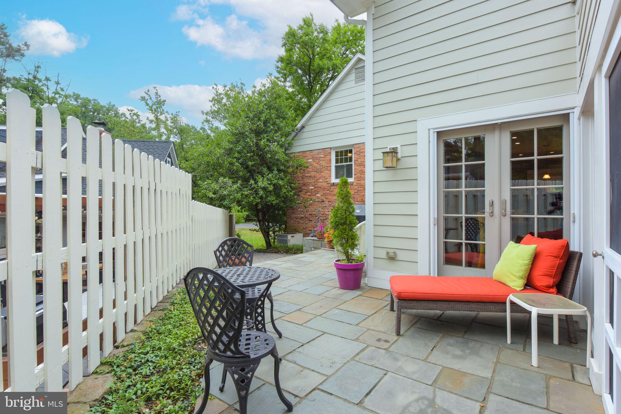 BRADDOCK HEIGHTS - Residential