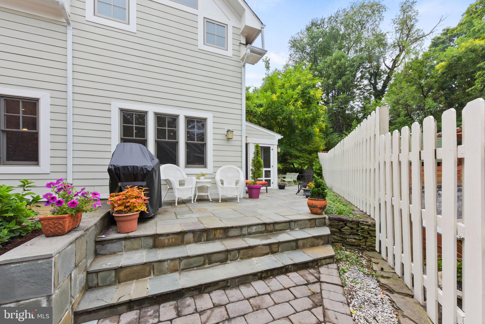 BRADDOCK HEIGHTS - Residential