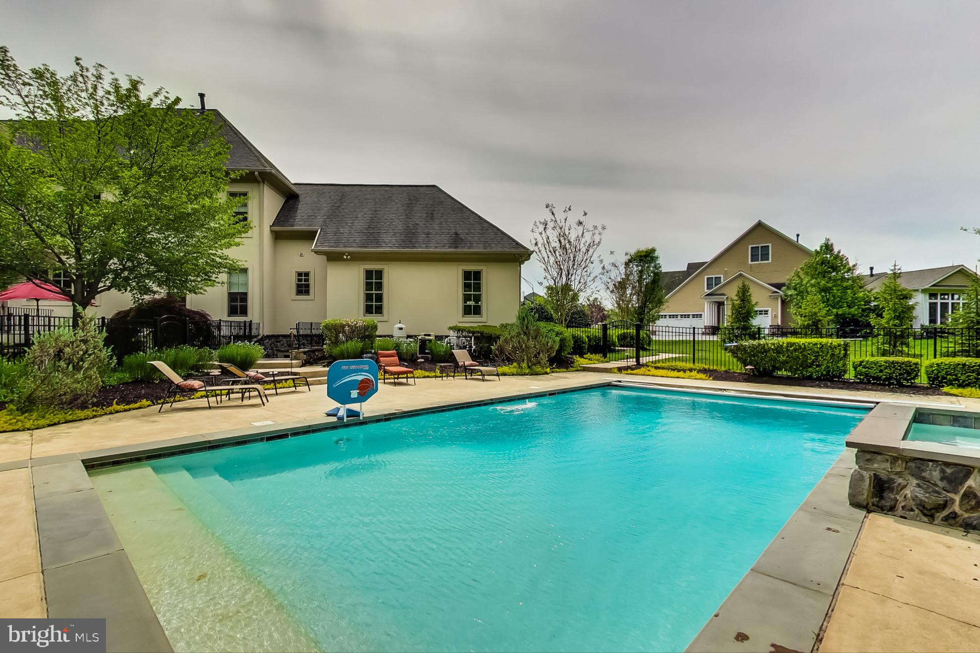 WALNUT GROVE - Residential