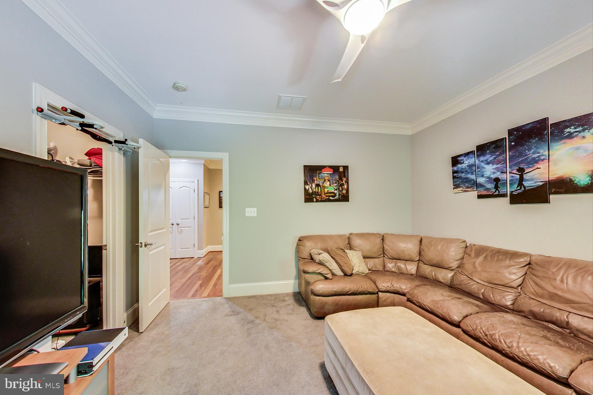 WALNUT GROVE - Residential