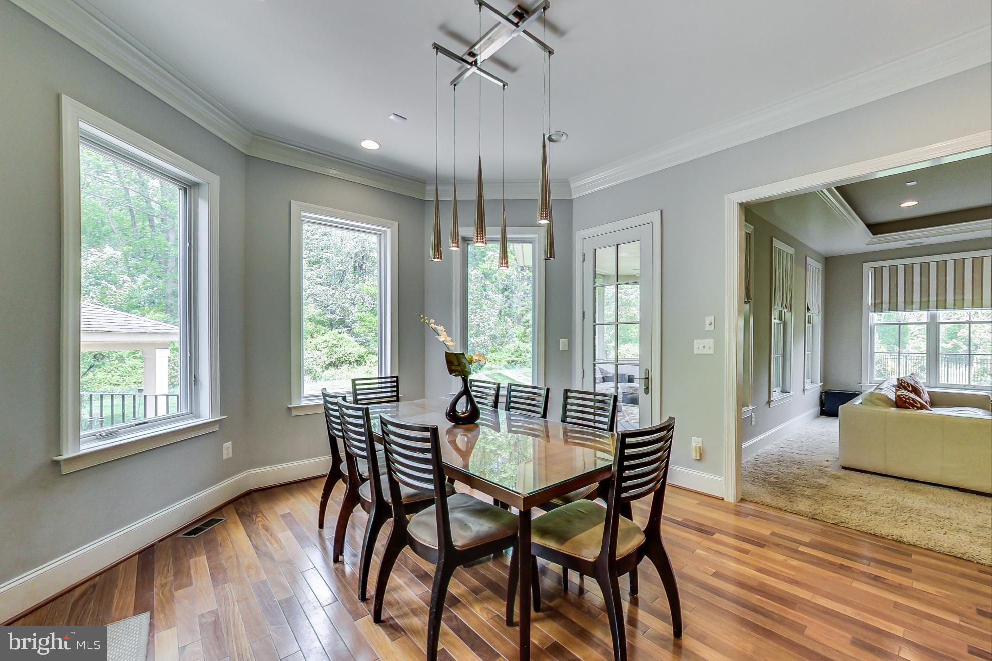 WALNUT GROVE - Residential