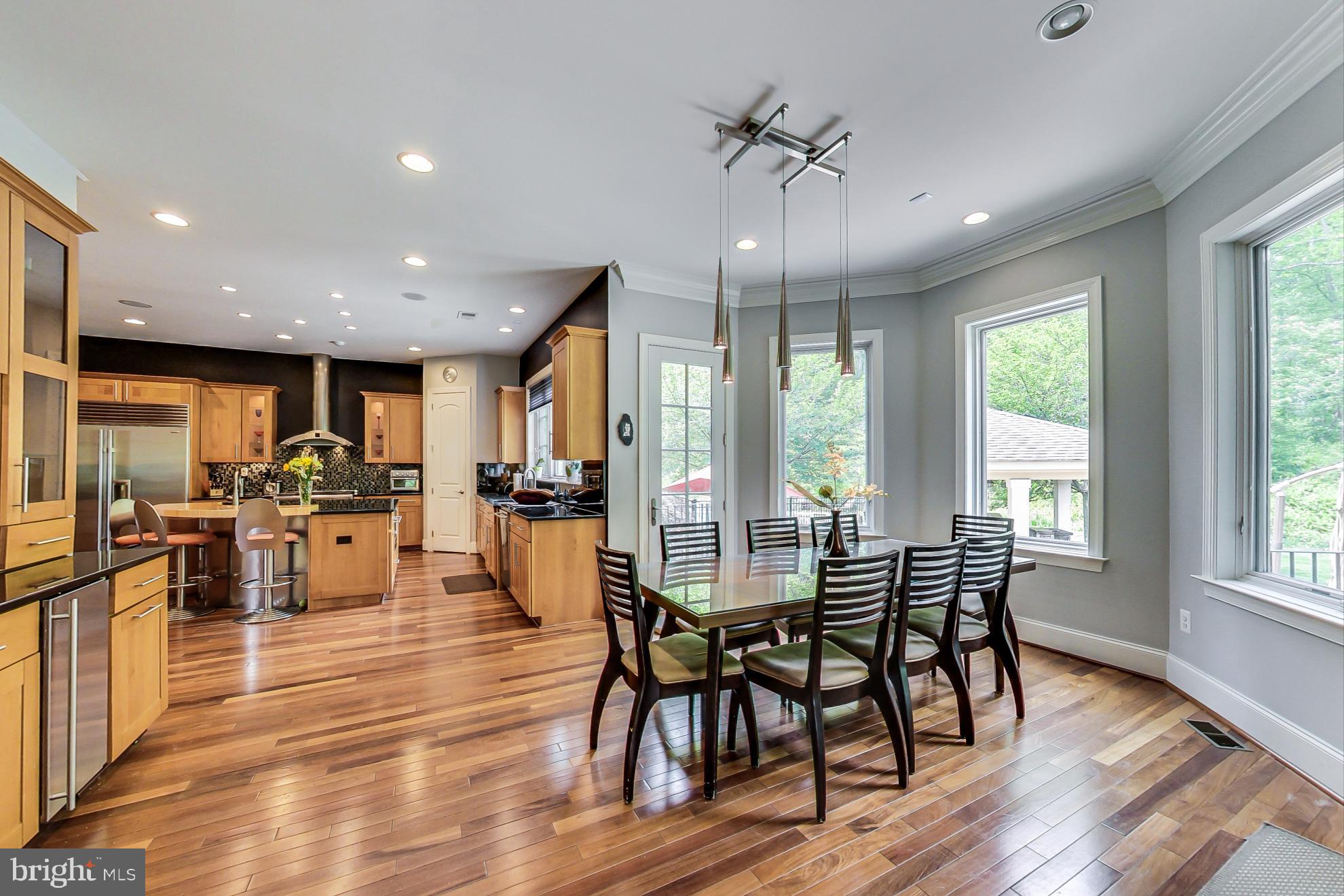 WALNUT GROVE - Residential