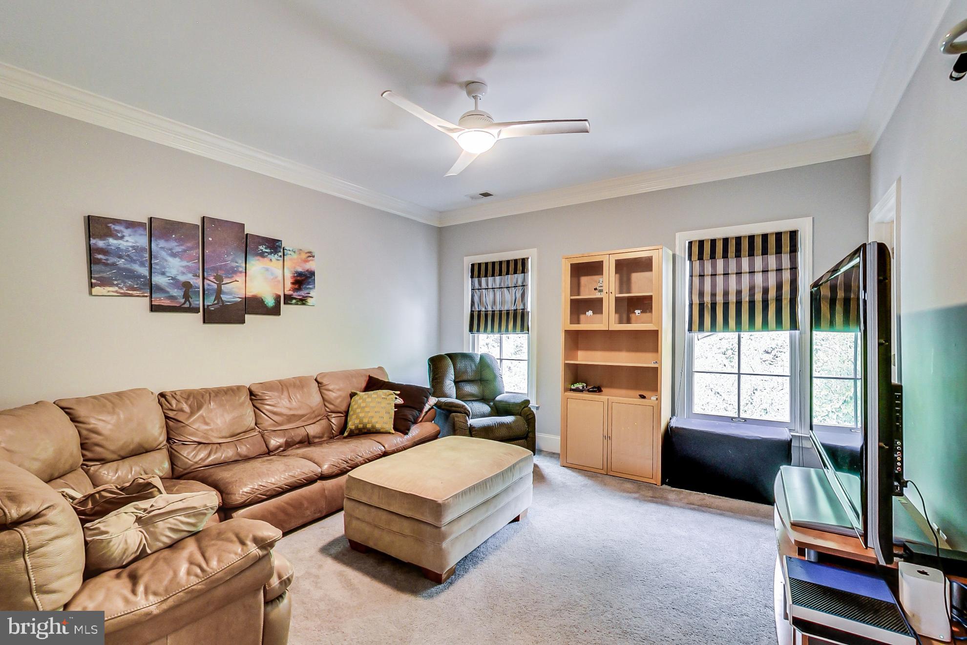 WALNUT GROVE - Residential