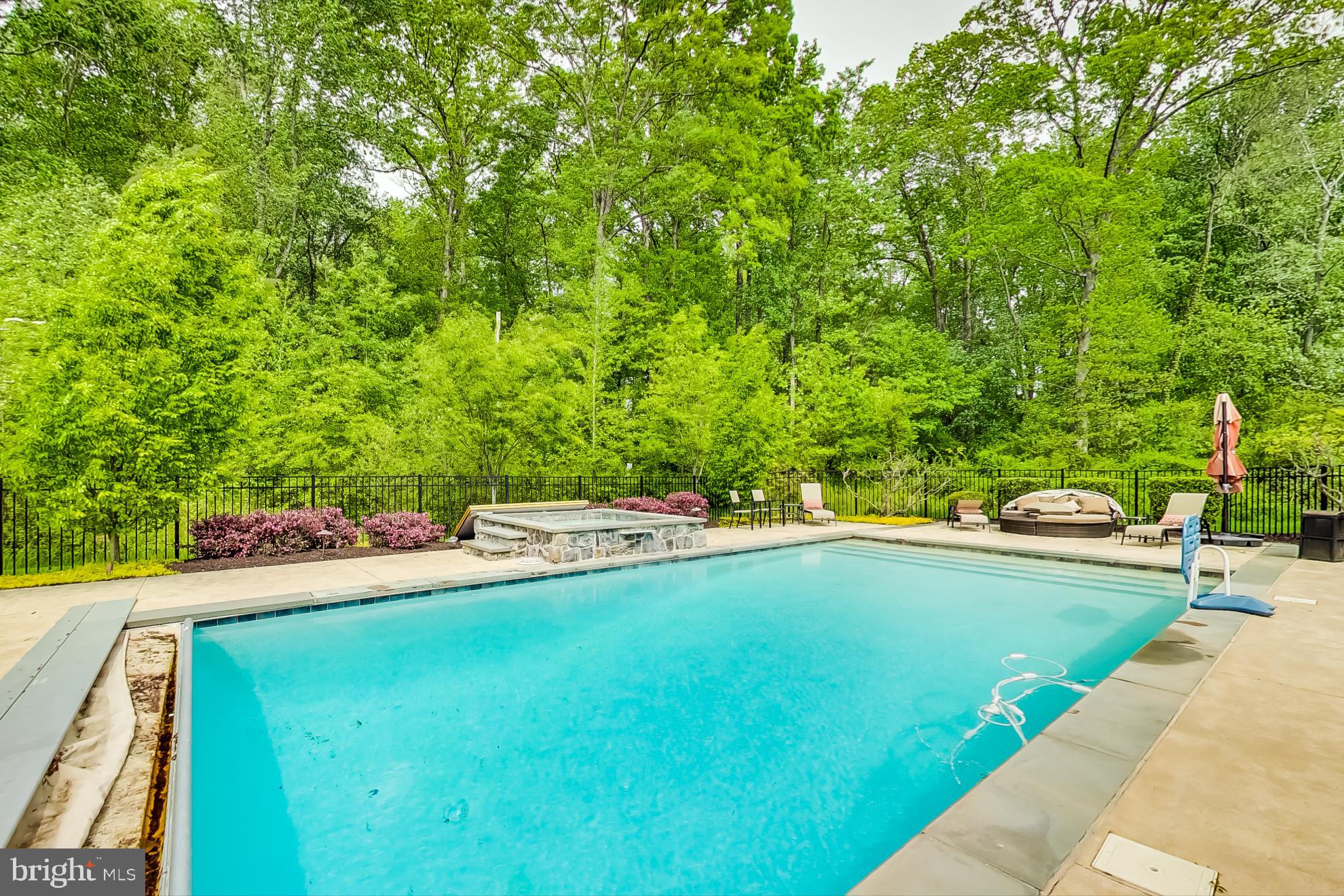 WALNUT GROVE - Residential