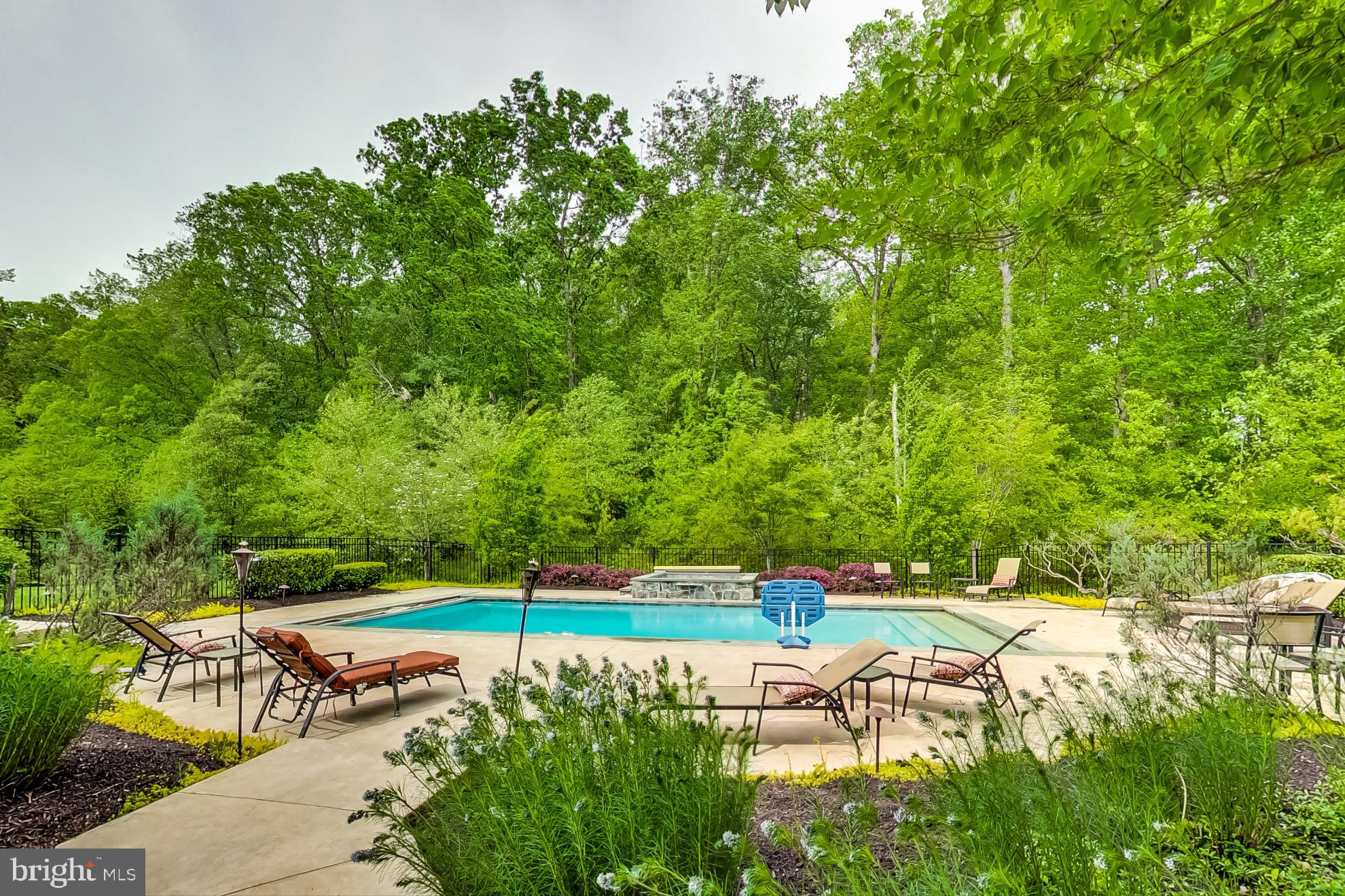 WALNUT GROVE - Residential