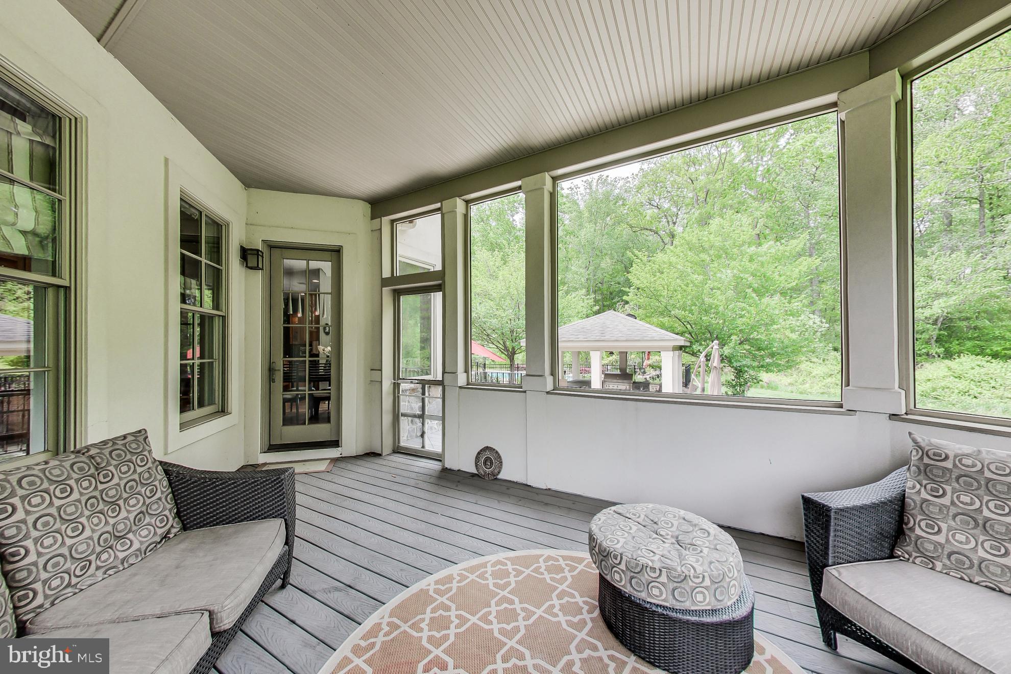 WALNUT GROVE - Residential