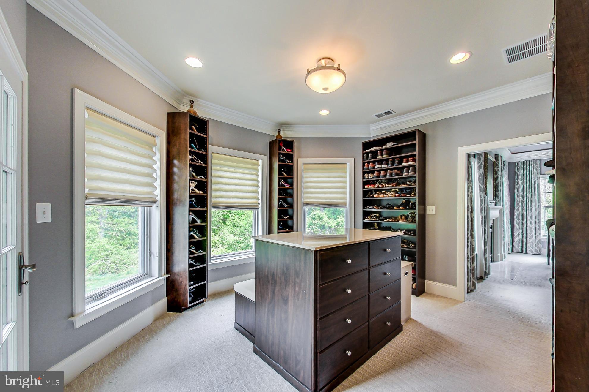 WALNUT GROVE - Residential