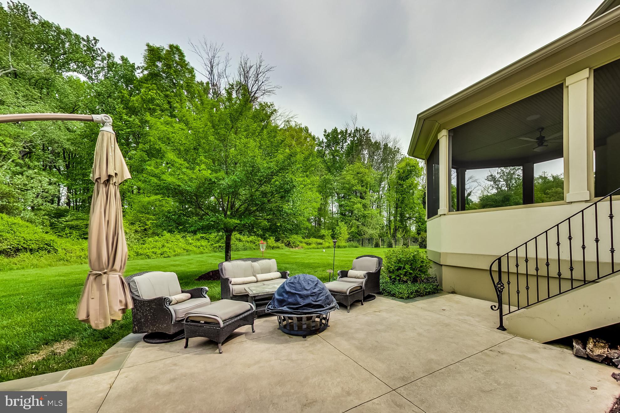 WALNUT GROVE - Residential