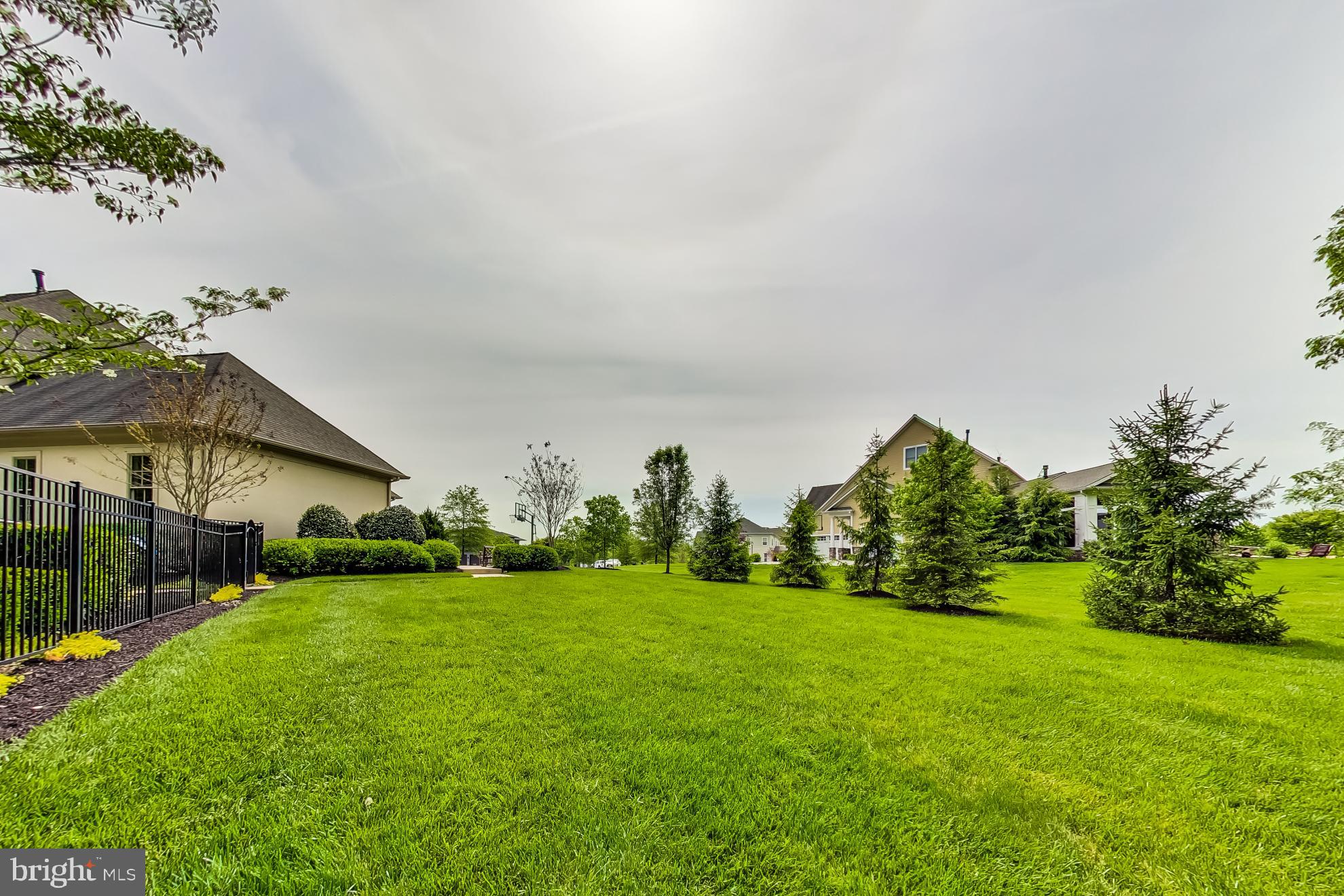 WALNUT GROVE - Residential