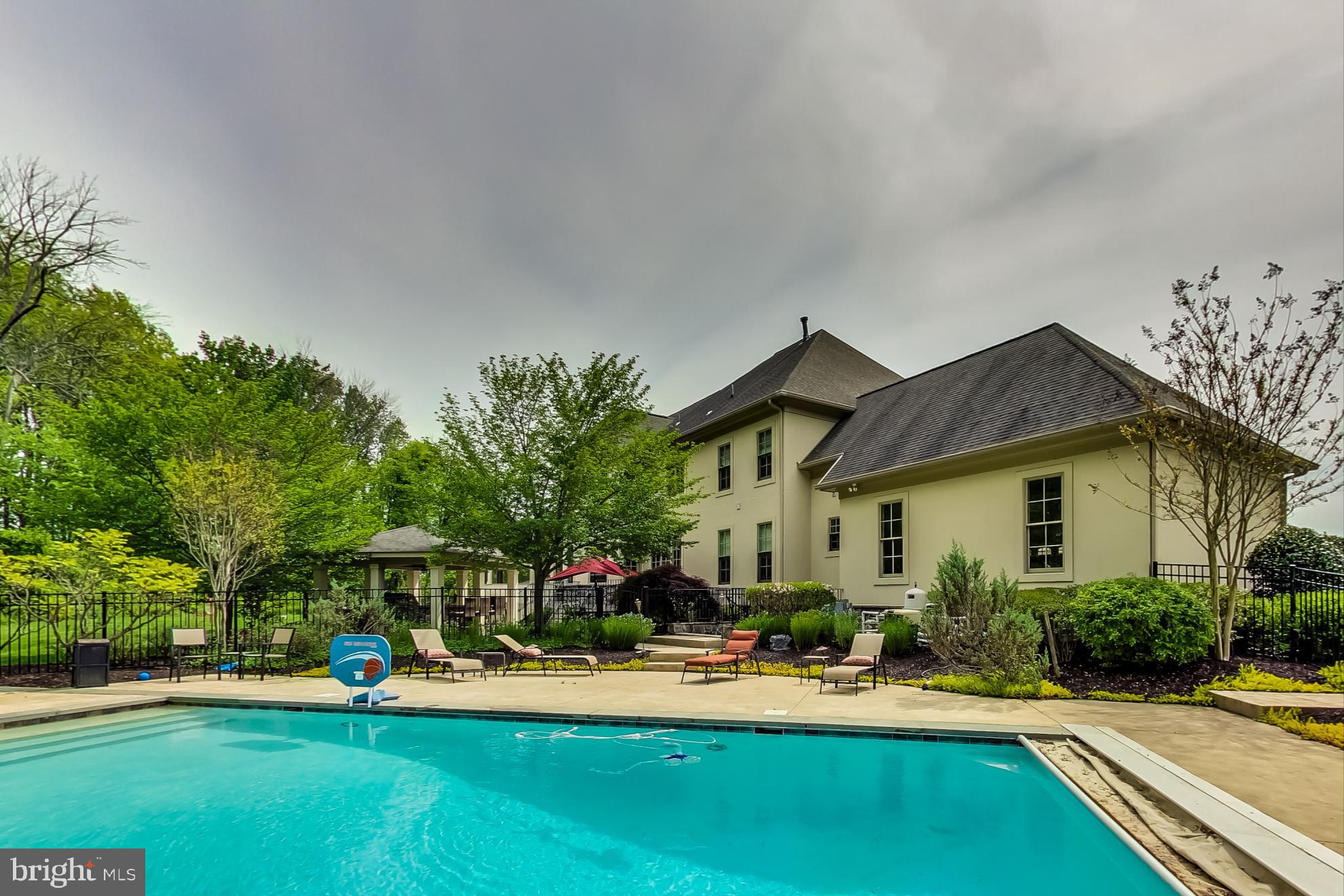 WALNUT GROVE - Residential