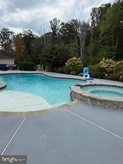 5220 BONNIE BRAE FARM DRIVE