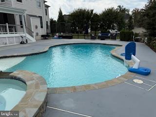 5220 BONNIE BRAE FARM DRIVE