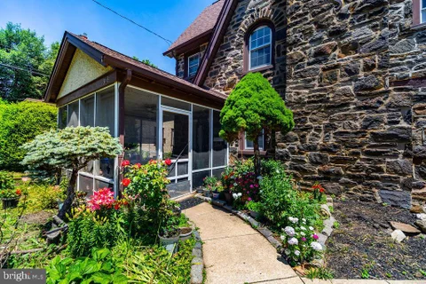 373 Upland Way, Drexel Hill, PA 19026 - #: PADE2111904