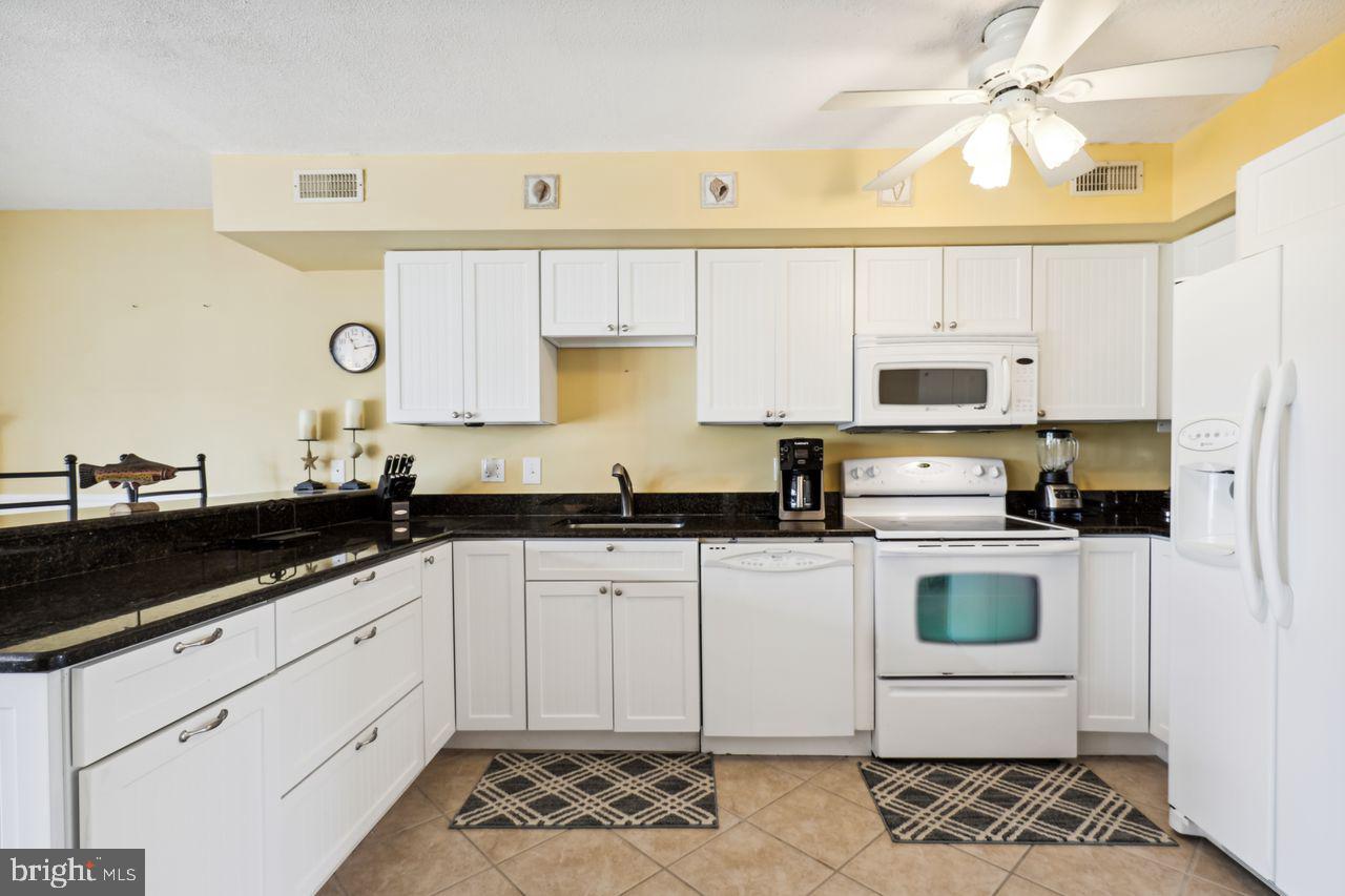 CAINE HARBOR MILE - Residential