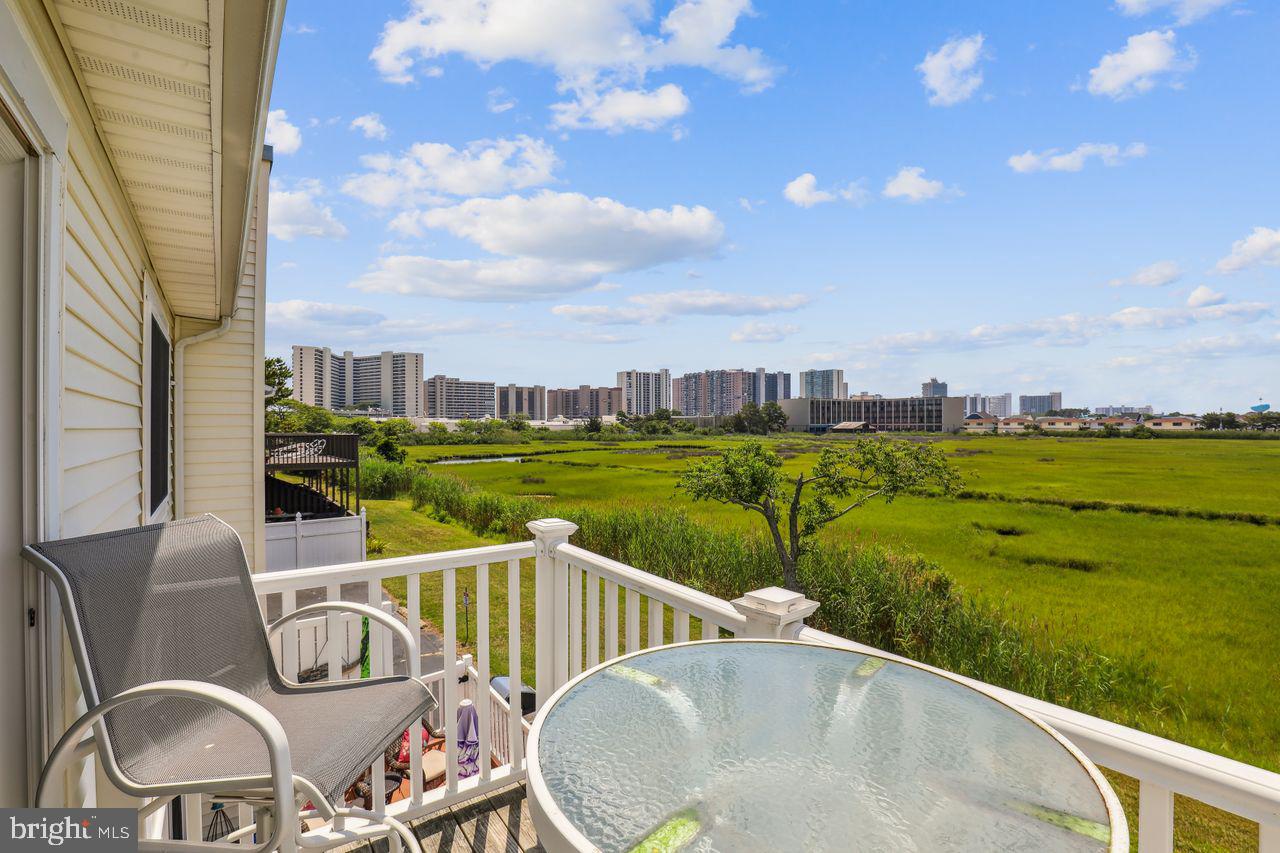 CAINE HARBOR MILE - Residential