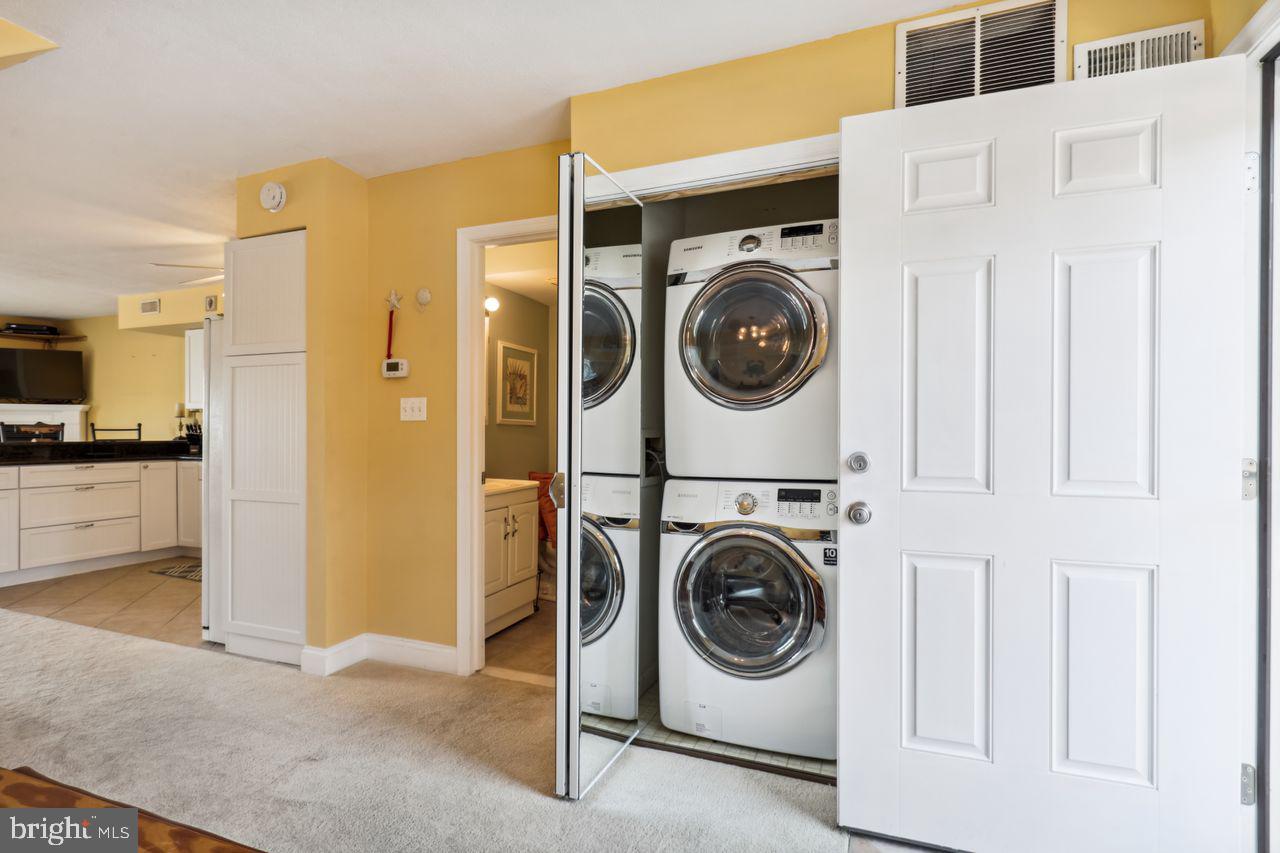 CAINE HARBOR MILE - Residential