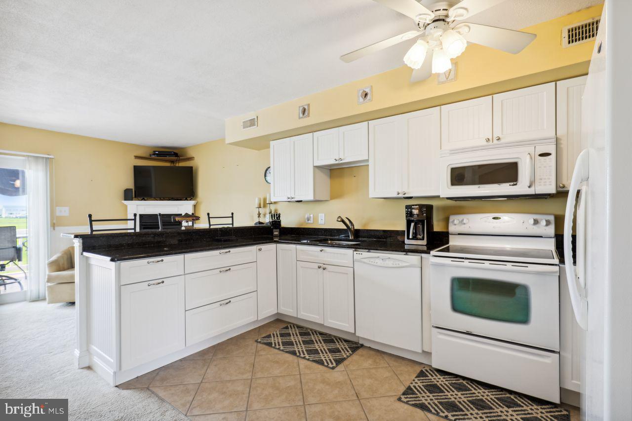 CAINE HARBOR MILE - Residential