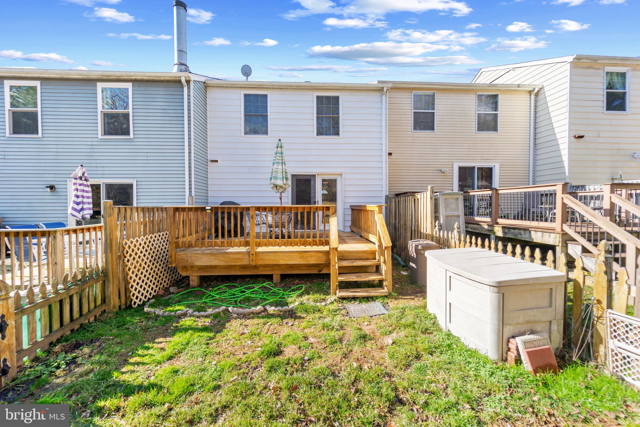 UPTON VILLAGE NORTH - Residential Lease