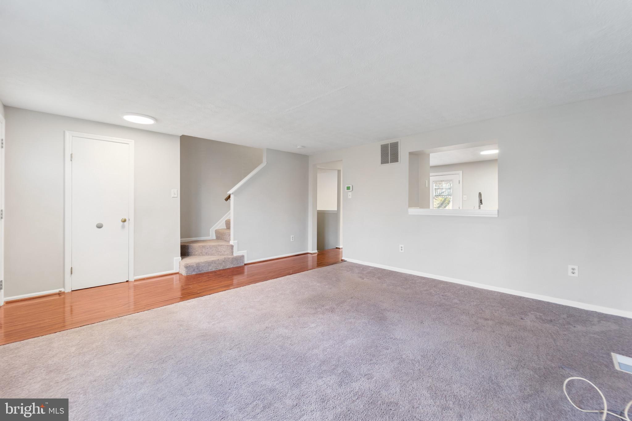 UPTON VILLAGE NORTH - Residential Lease