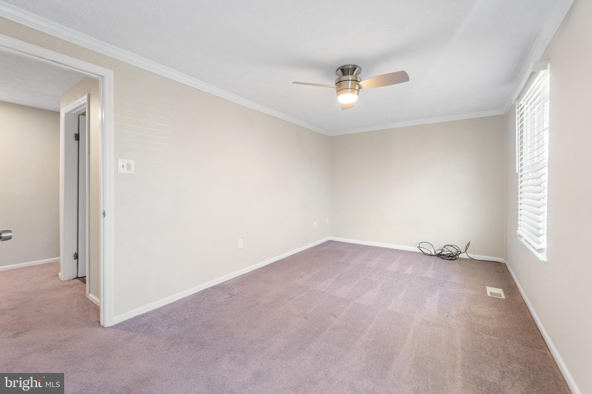 UPTON VILLAGE NORTH - Residential Lease